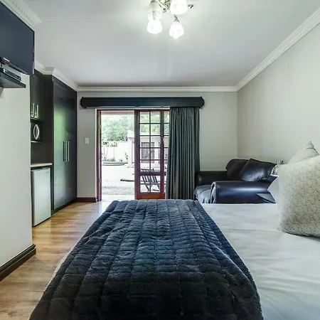 The Nightingale Guesthouse Bloemfontein Exterior photo