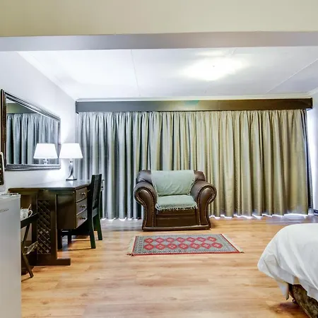 The Nightingale Guesthouse Bloemfontein Exterior photo