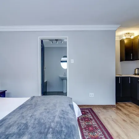 The Nightingale Guesthouse Bloemfontein Exterior photo